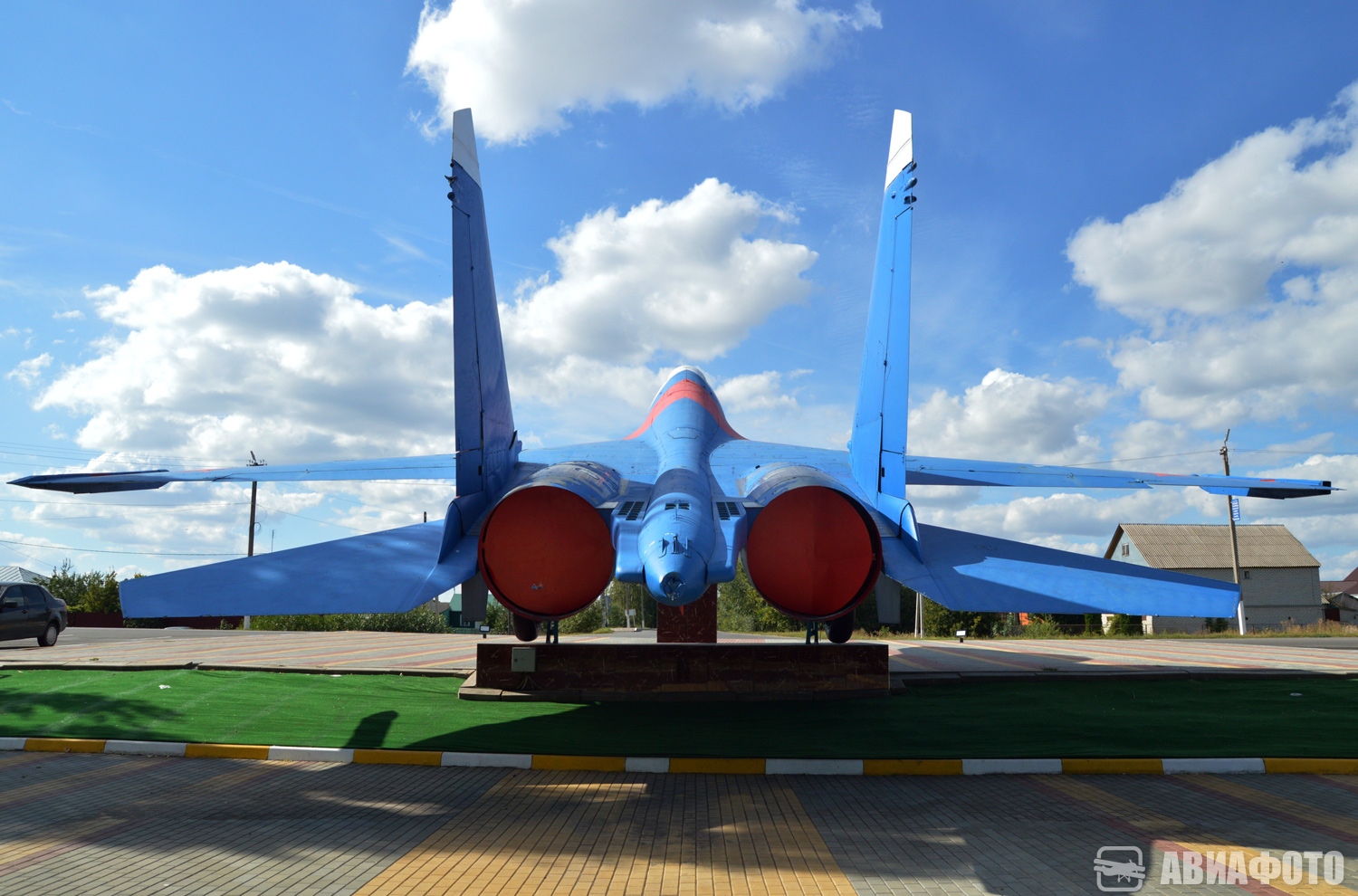 15 Красный