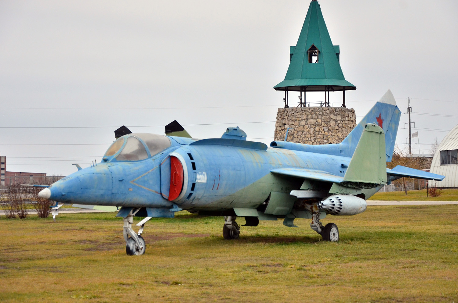 71 Красный
