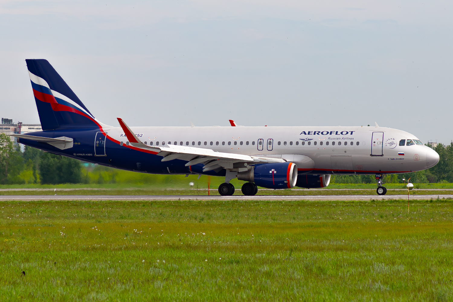 RA-73752