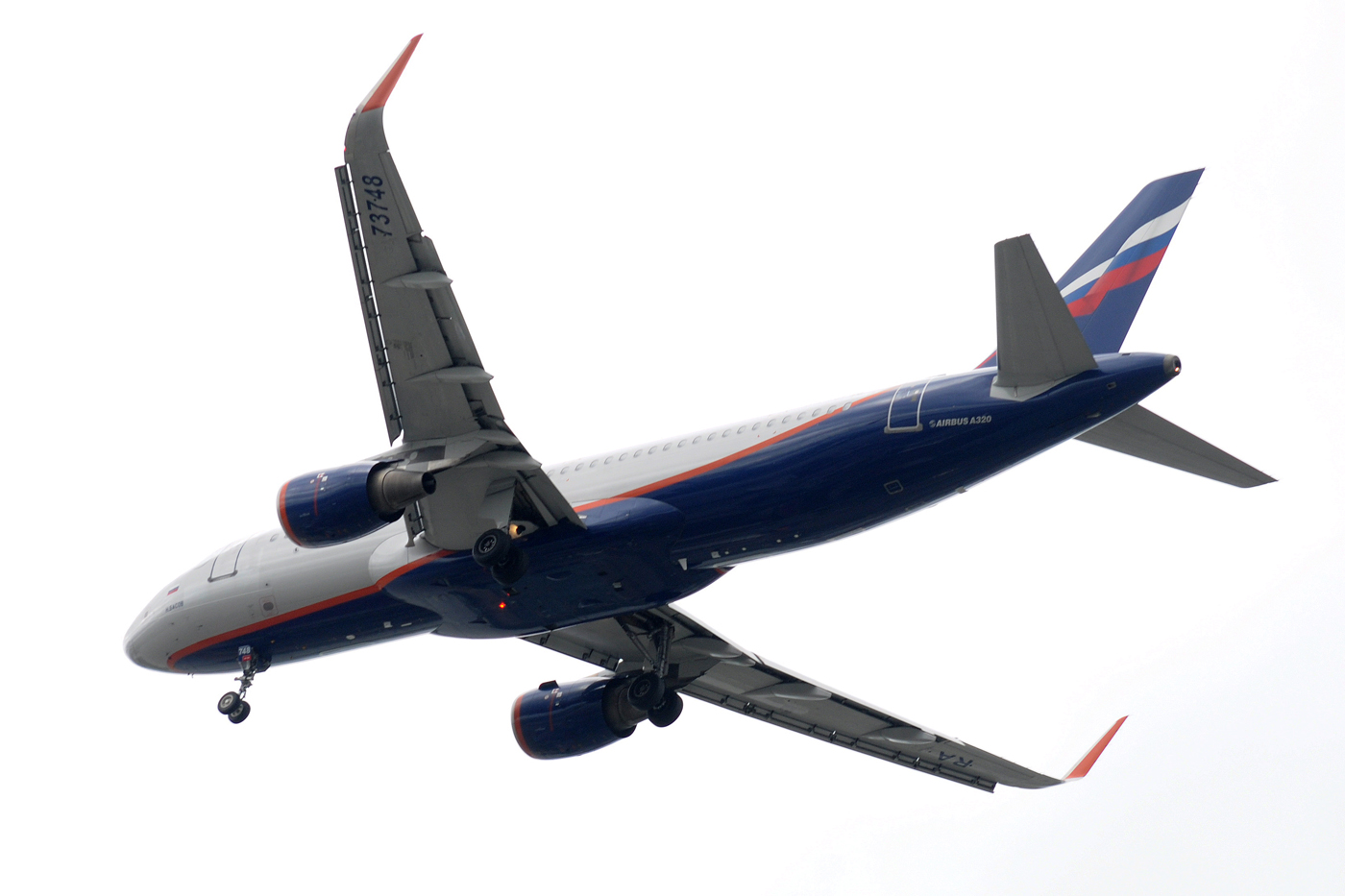 RA-73748