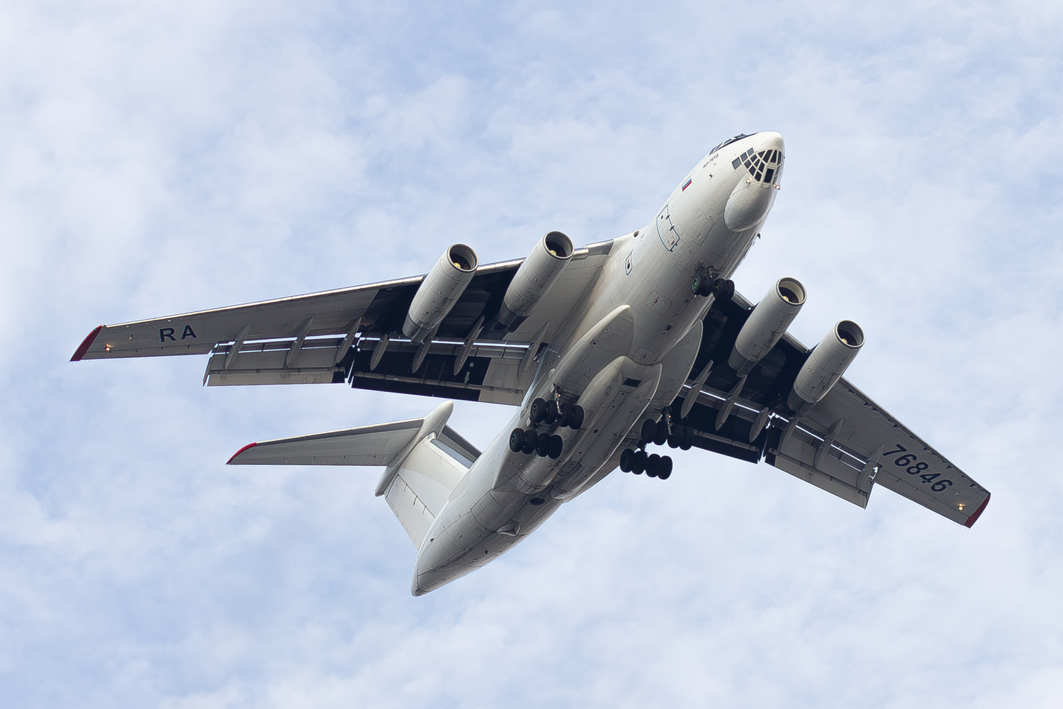 RA-76846