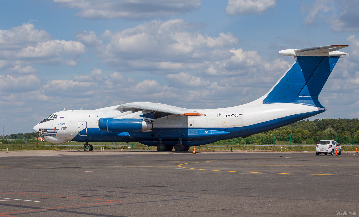 RA-76822