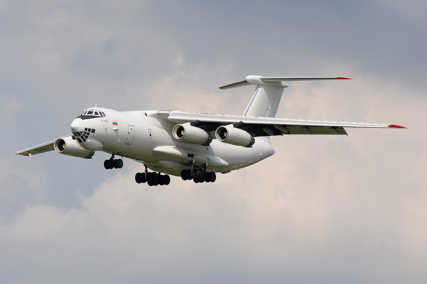 RA-76846