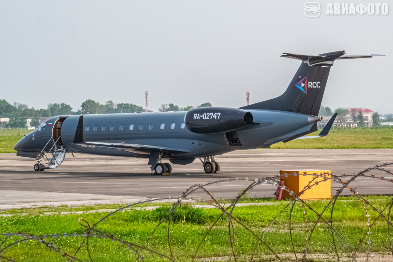 RA-02747