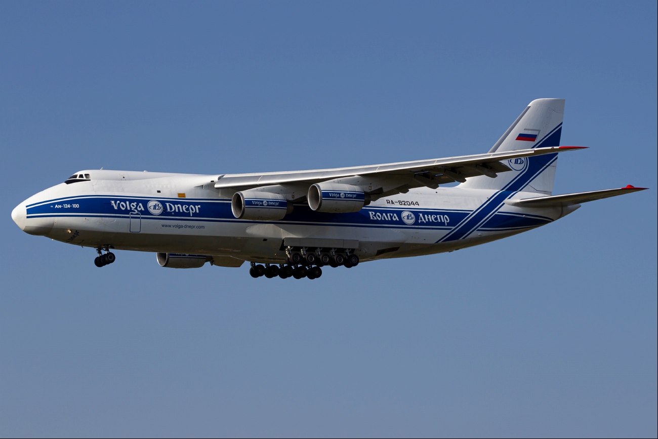 RA-82044