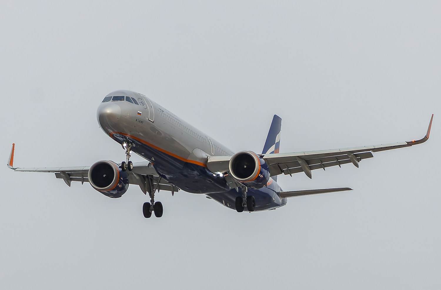 RA-73704
