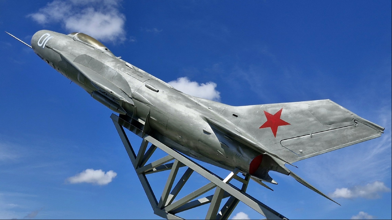 01. Авиационные памятники