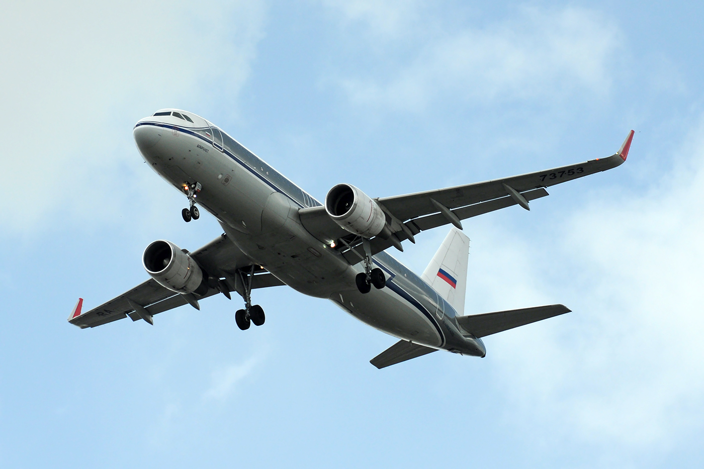 RA-73753