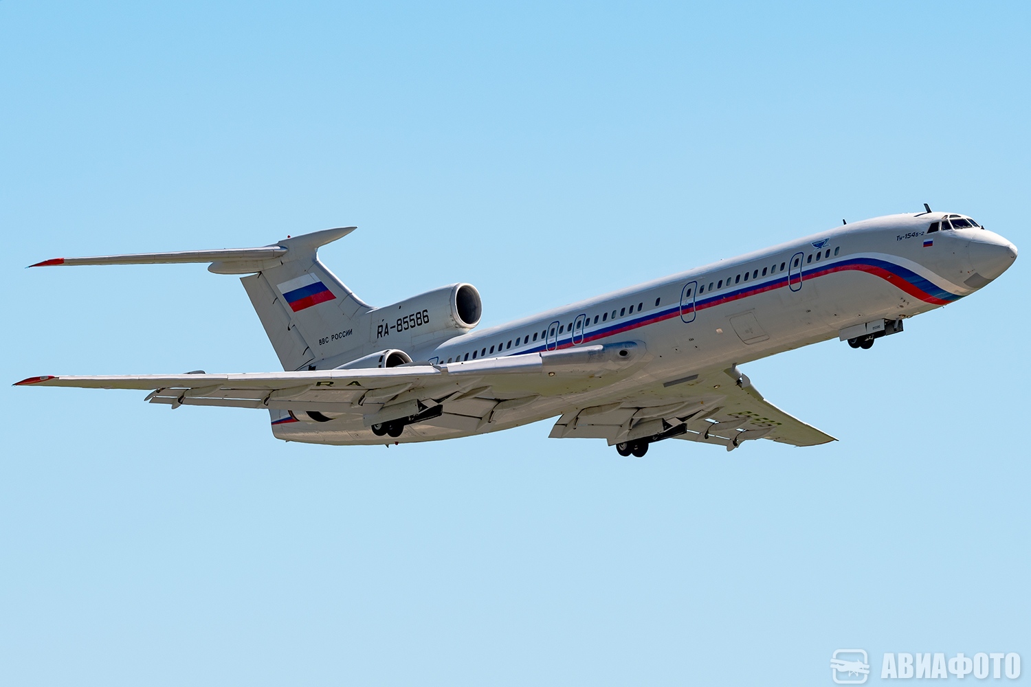 RA-85586
