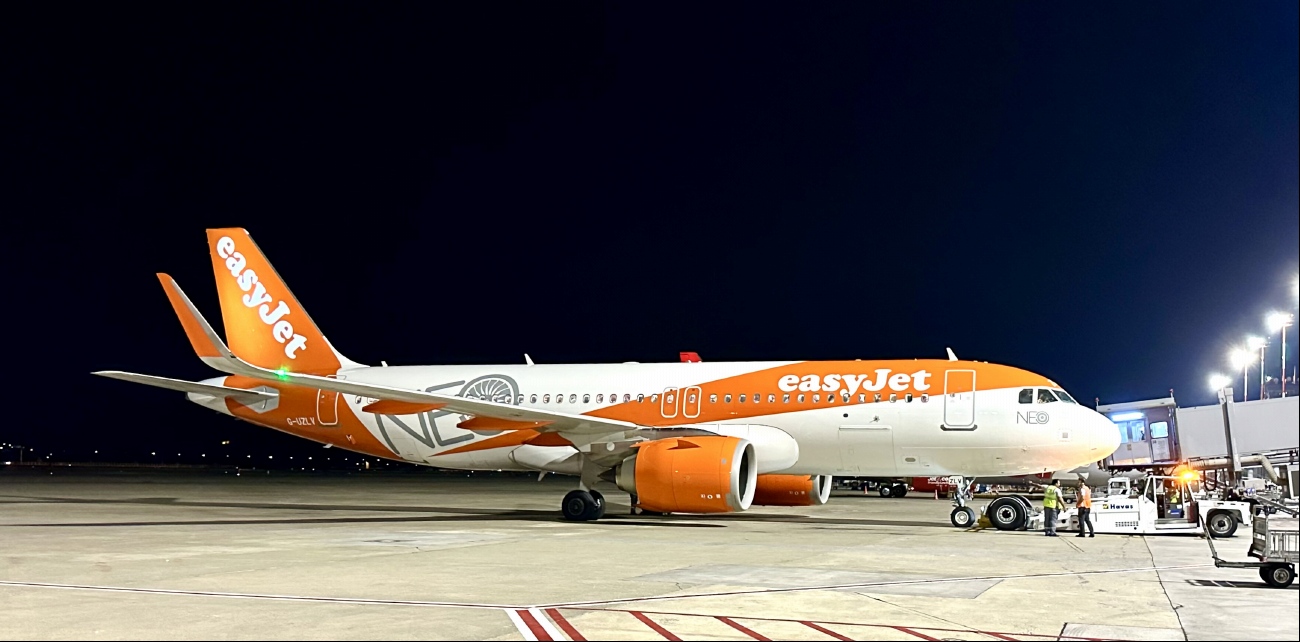 G-UZLV