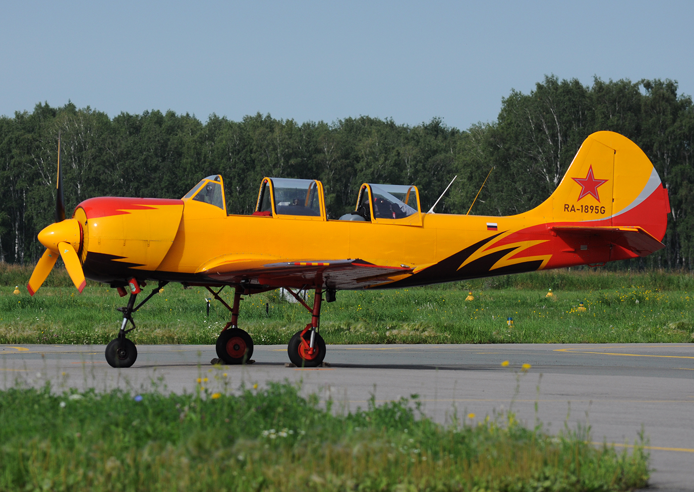 RA-1895G
