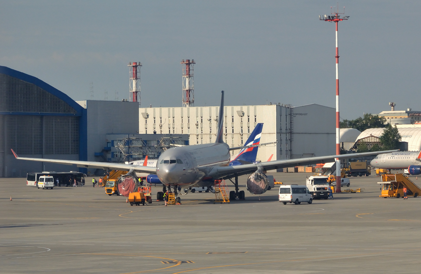 RA-73702