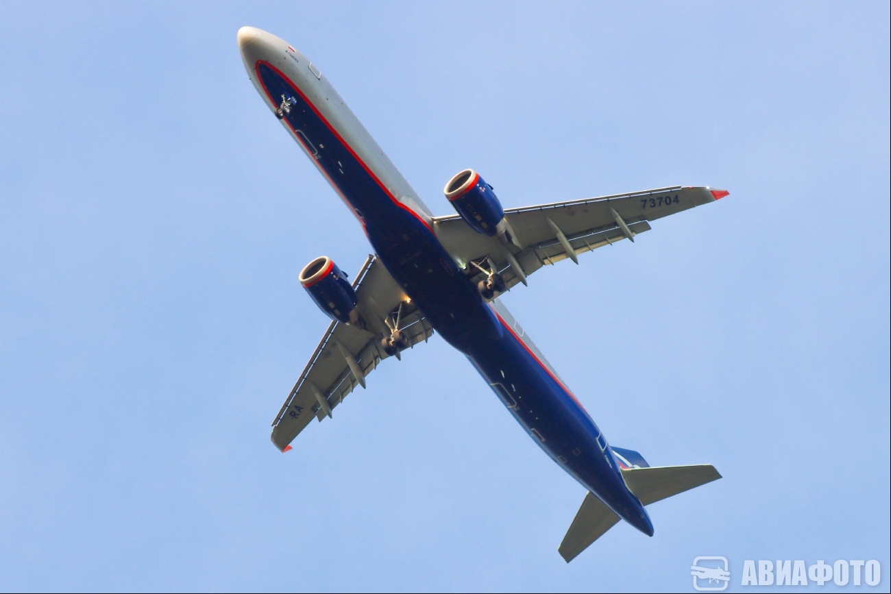 RA-73704