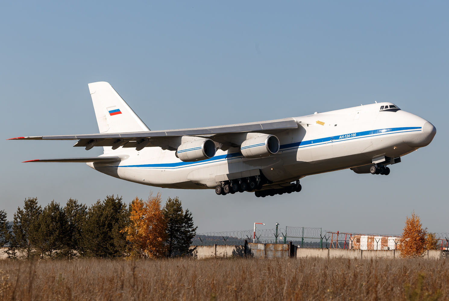 RA-82040