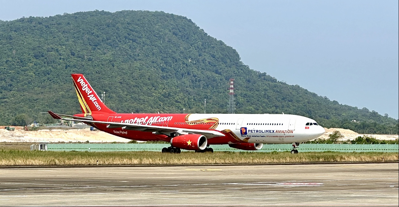 VN-A810