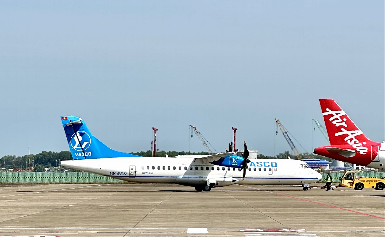 VN-B221