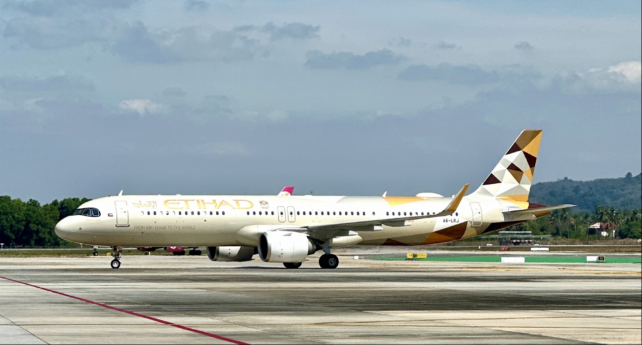 A6-LRJ