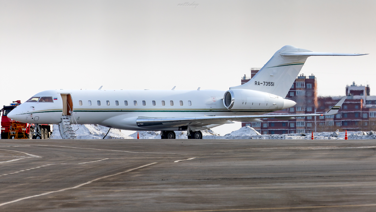 RA-73551