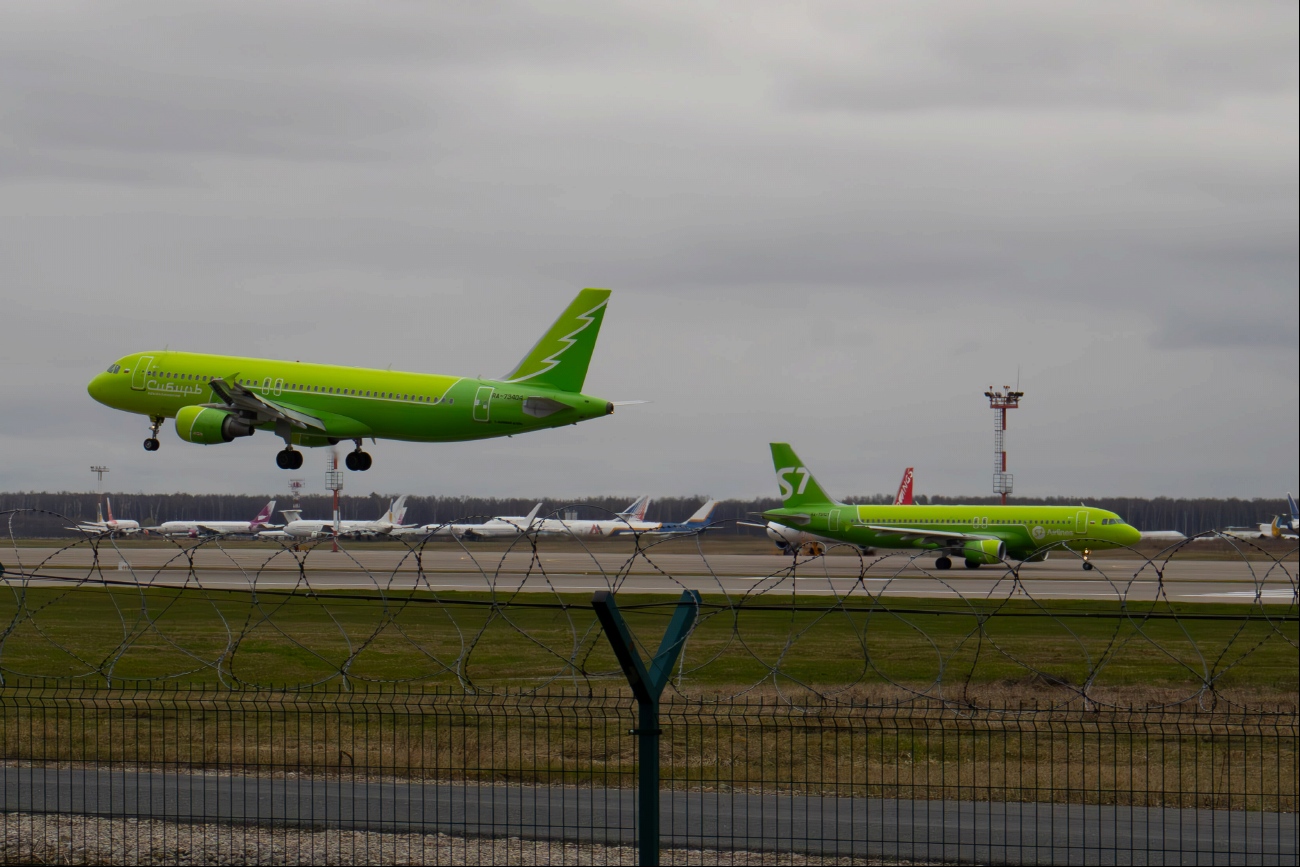 RA-73404, RA-73421