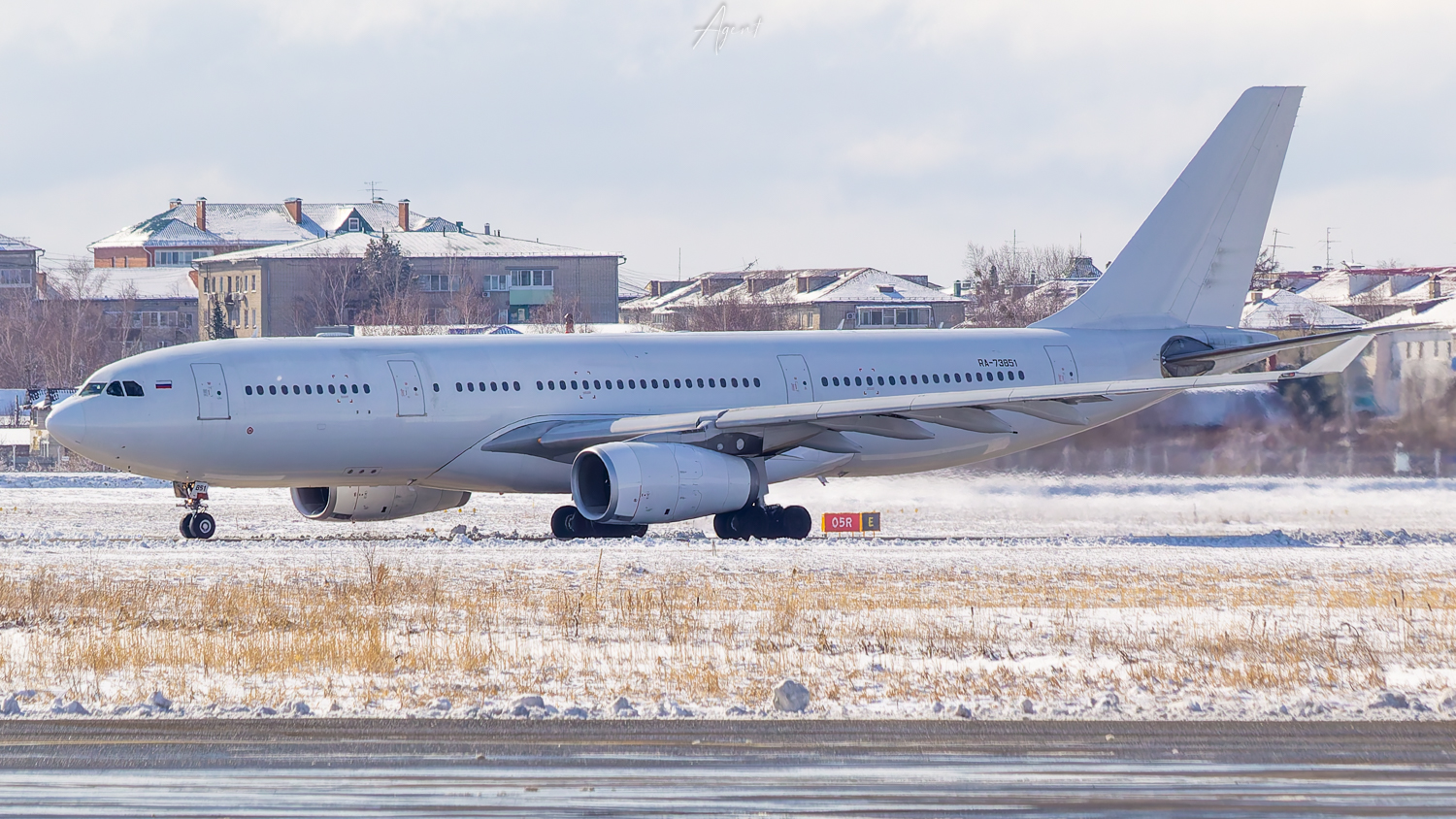 RA-73851