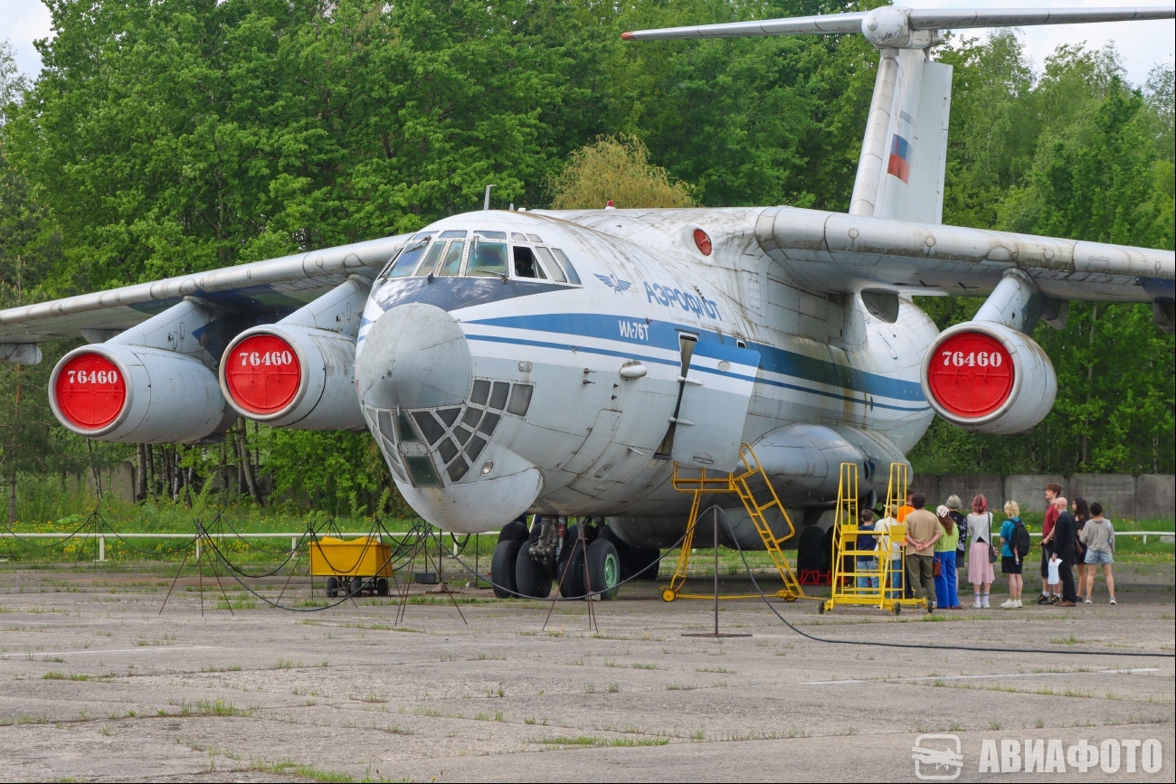RA-76460