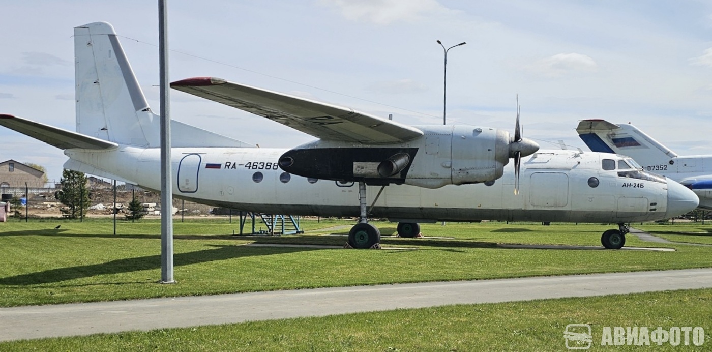 RA-46388. Авиационные памятники