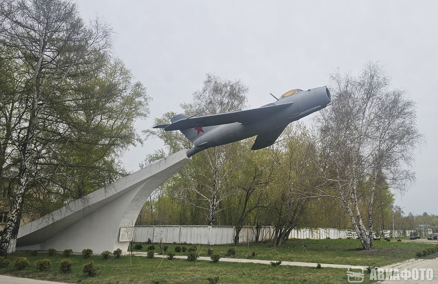 Авиационные памятники
