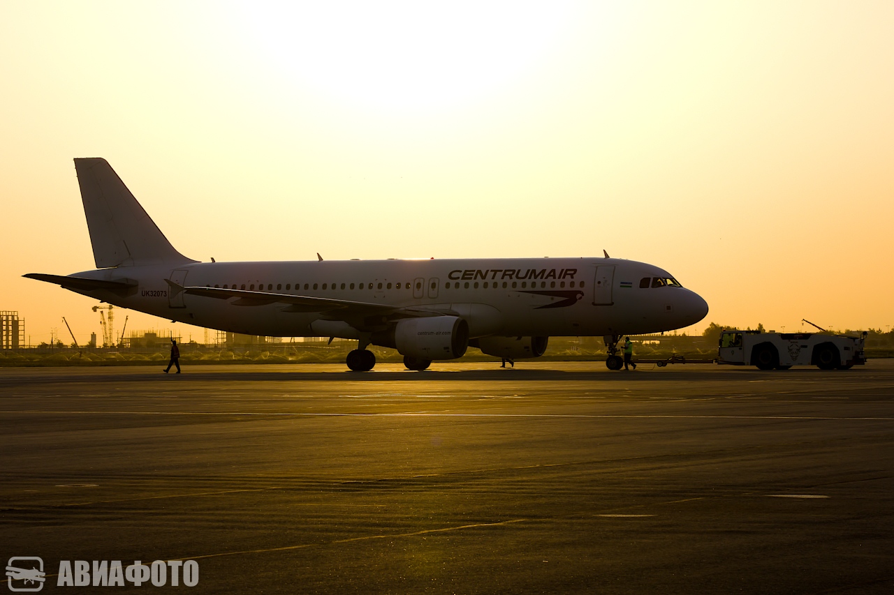 UK32073. Фотозарисовки