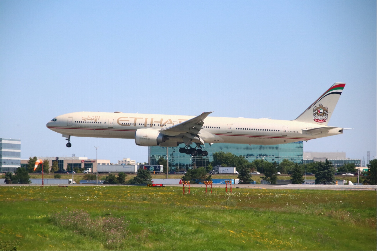 A6-ETJ
