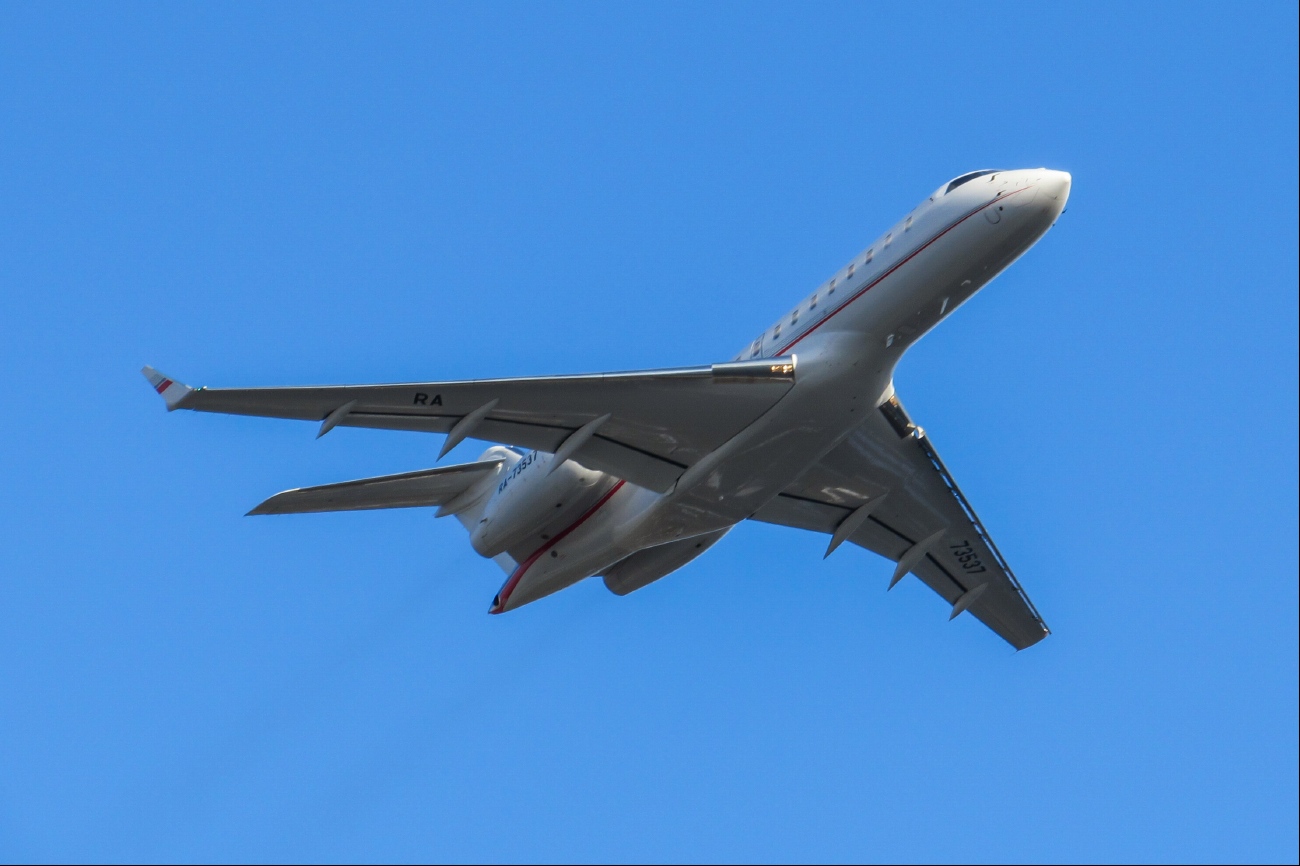 RA-73537