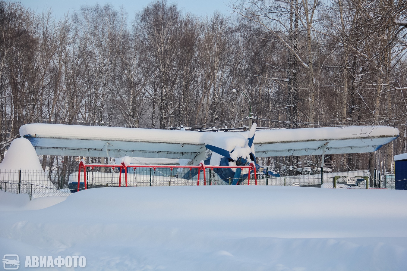 RA-40903