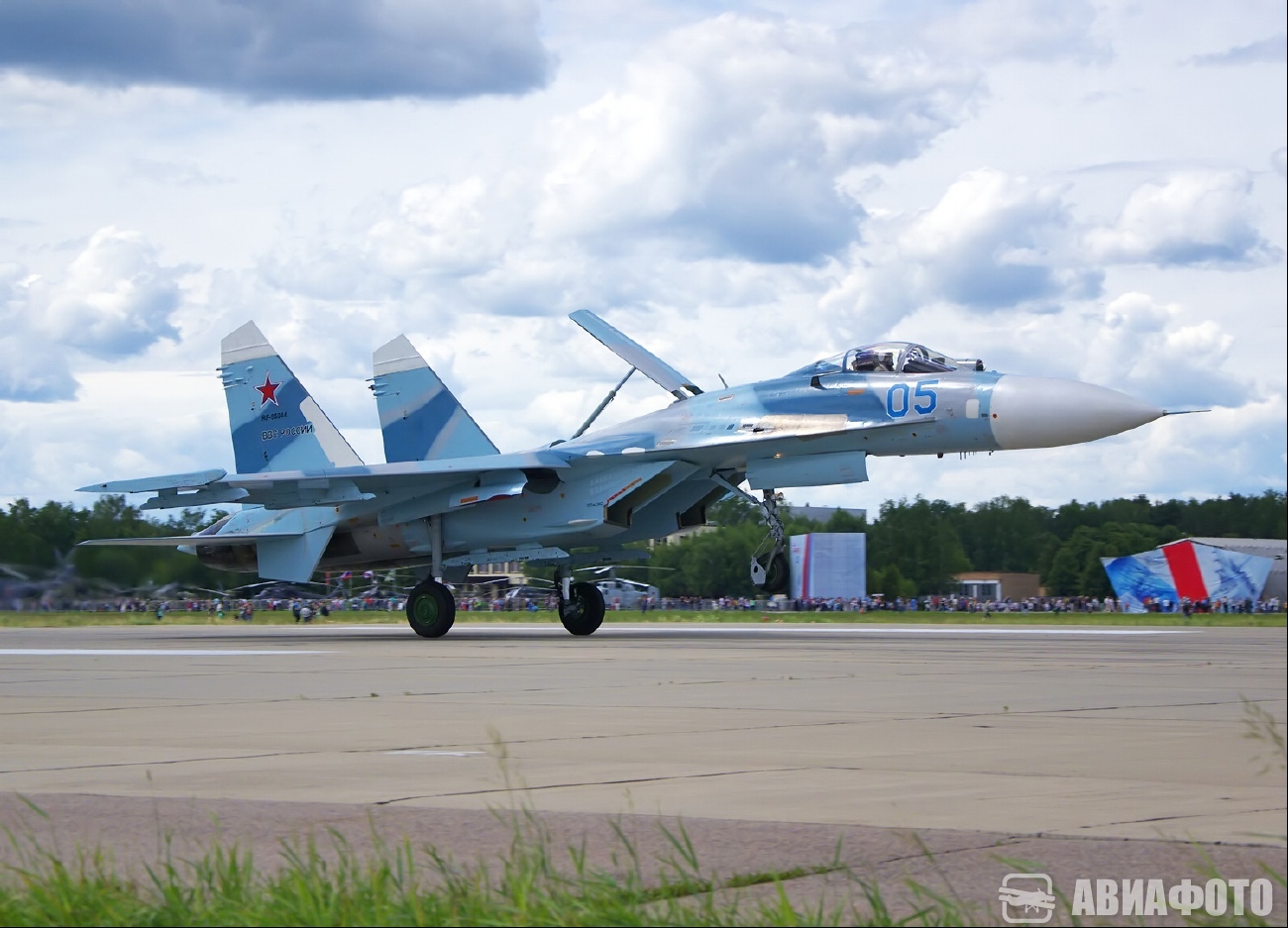 RF-95944. Парады и шоу