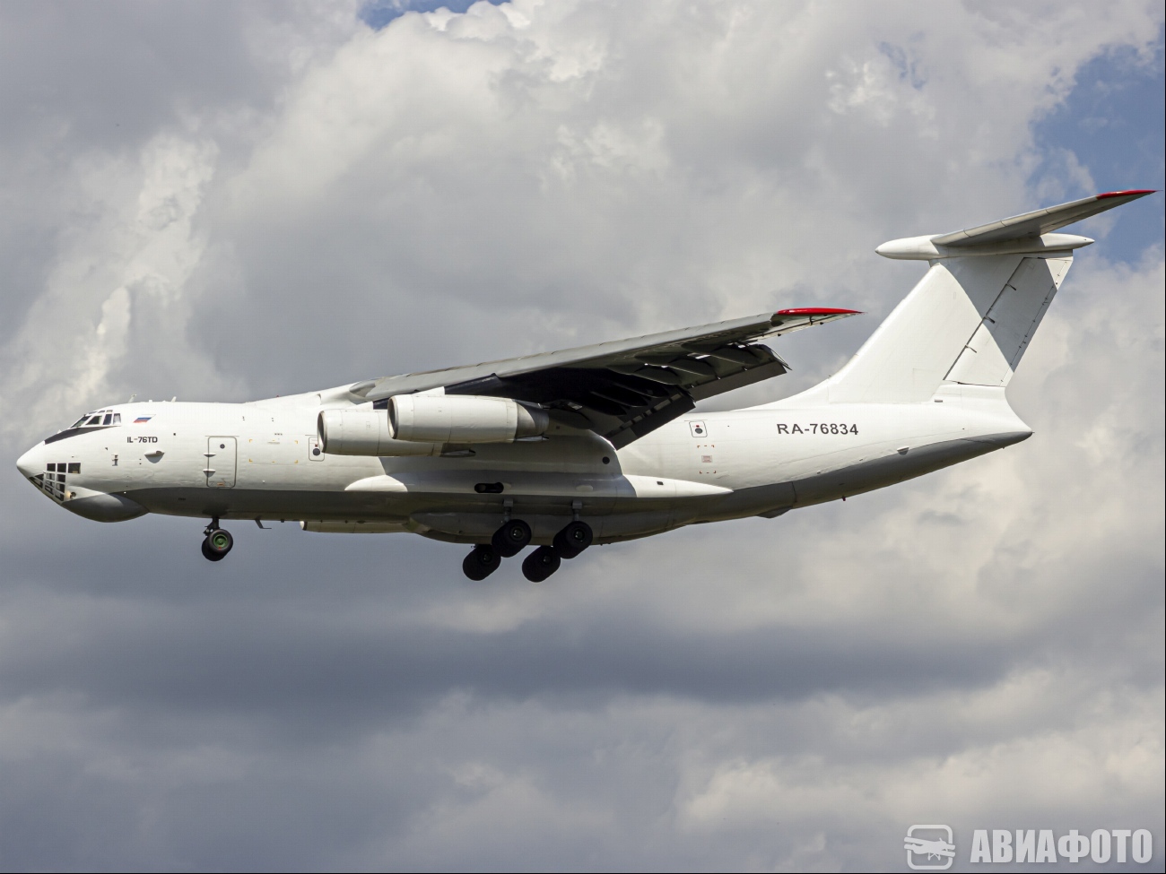RA-76834