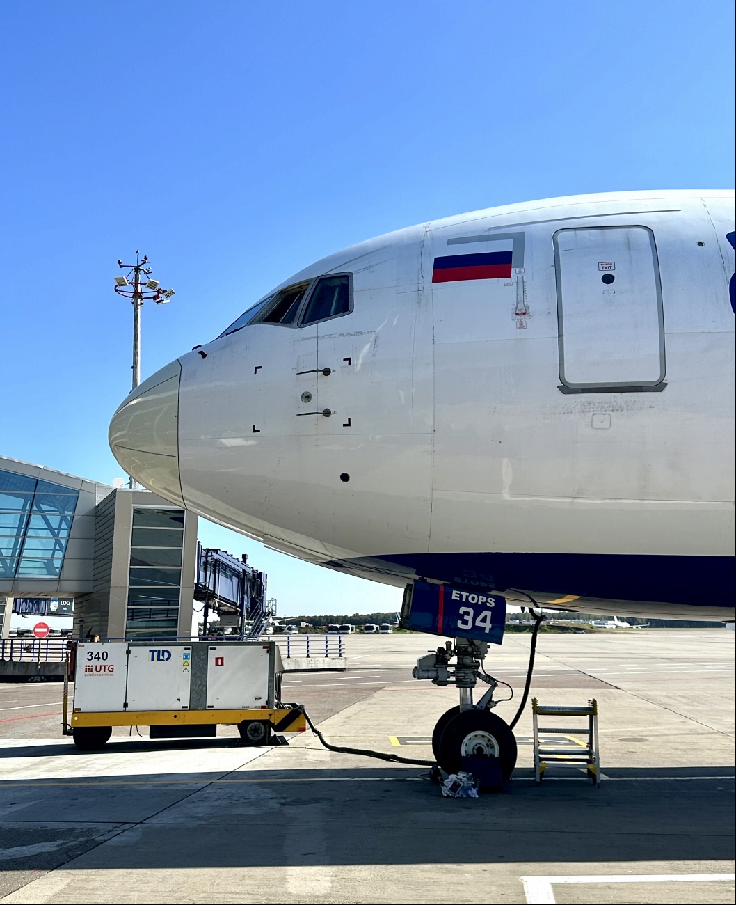 RA-73034. Отдельные узлы и элементы ВС