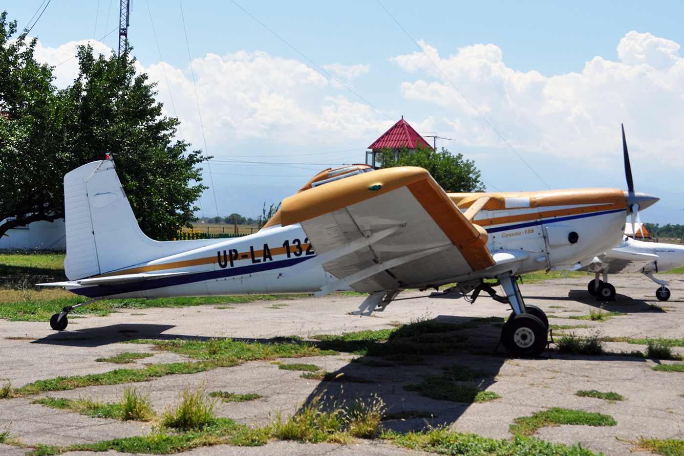 UP-LA132