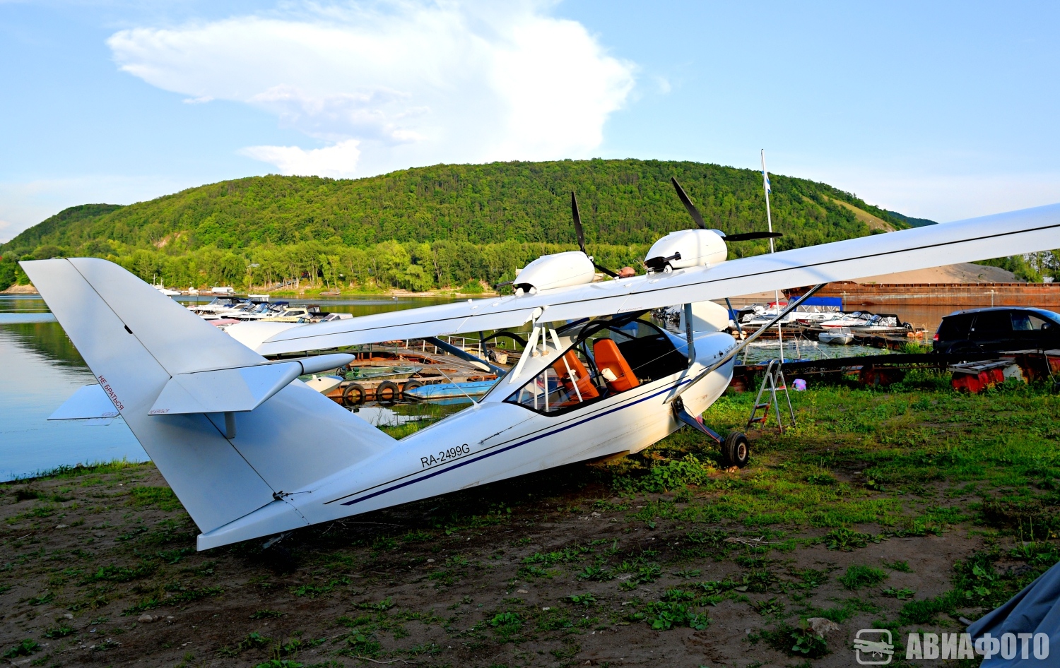 RA-2499G. Photo creativitiy