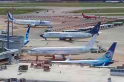 RA-73698 — Boeing 737-8EH(WL), UTAir; EK-SHD — Boeing 737-86N, Shirak Avia; RA-73899 — Airbus A320-232, North-West; Аэропорты и аэродромы — Аэропорты и аэродромы России